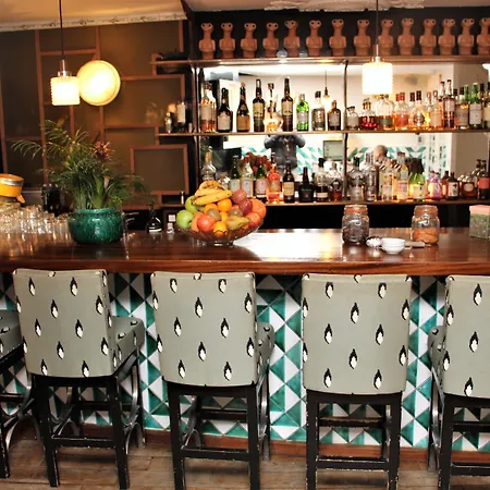 Du Temps فندق 3*